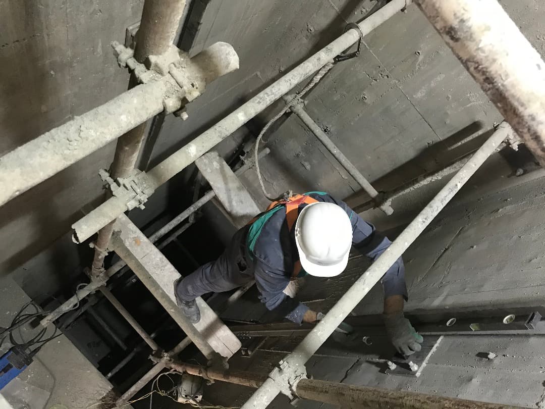 هزینه نصب و تعمیر اسانسور برای هر طبقه (طبق 2، 3، 4 و 5) 3 هزینه تعمیر اسانسور برای هر طبقه