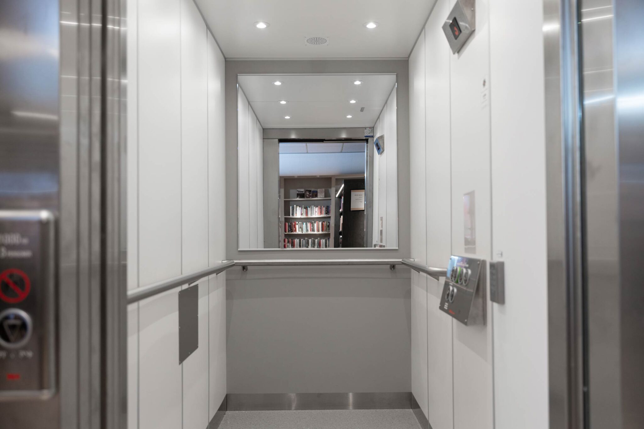 هزینه تعویض و تعمیر کابین آسانسور 1403 + مراحل و قوانین 3 هزینه تعویض کابین آسانسور