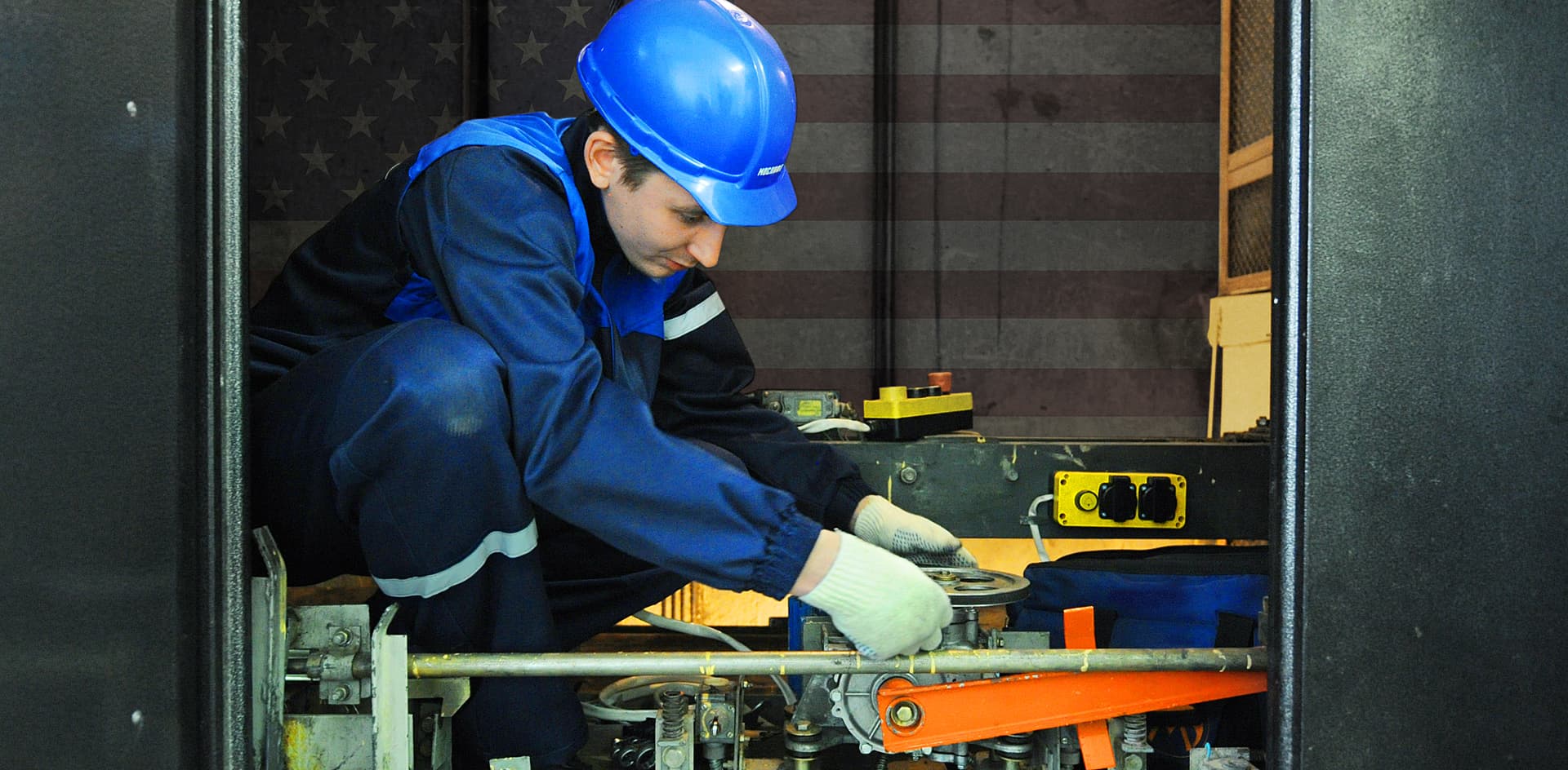 آشنایی با شغل آسانسور | فرصت های شغلی ، مزایا و مجوز ها 2 2022 03 25 1920x944 7382 1