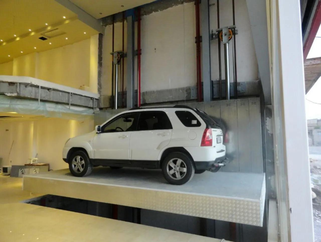 آسانسور ماشین بر (خودروبر) هیدرولیک در ساختمان | ضوابط و استاندارد 4 آسانسور خودرو بر