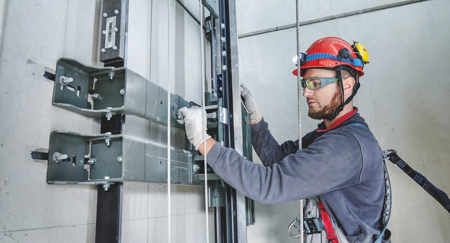 آموزش عیب یابی آسانسور + PDF چک لیست و راه حل تعمیر 2 آموزش عیب یابی آسانسور