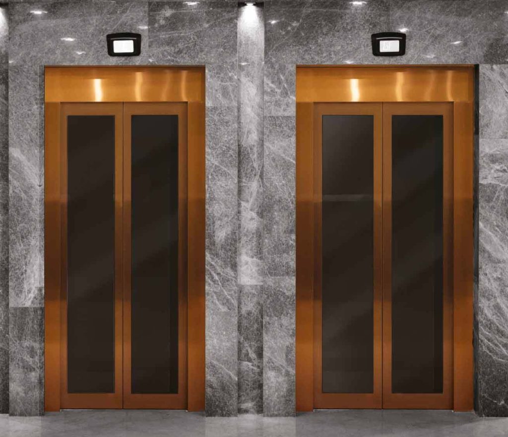 چگونه درب آسانسور را باز کنیم؟ آموزش باز کردن درب آسانسور 2 چگونه درب آسانسور را باز کنیم