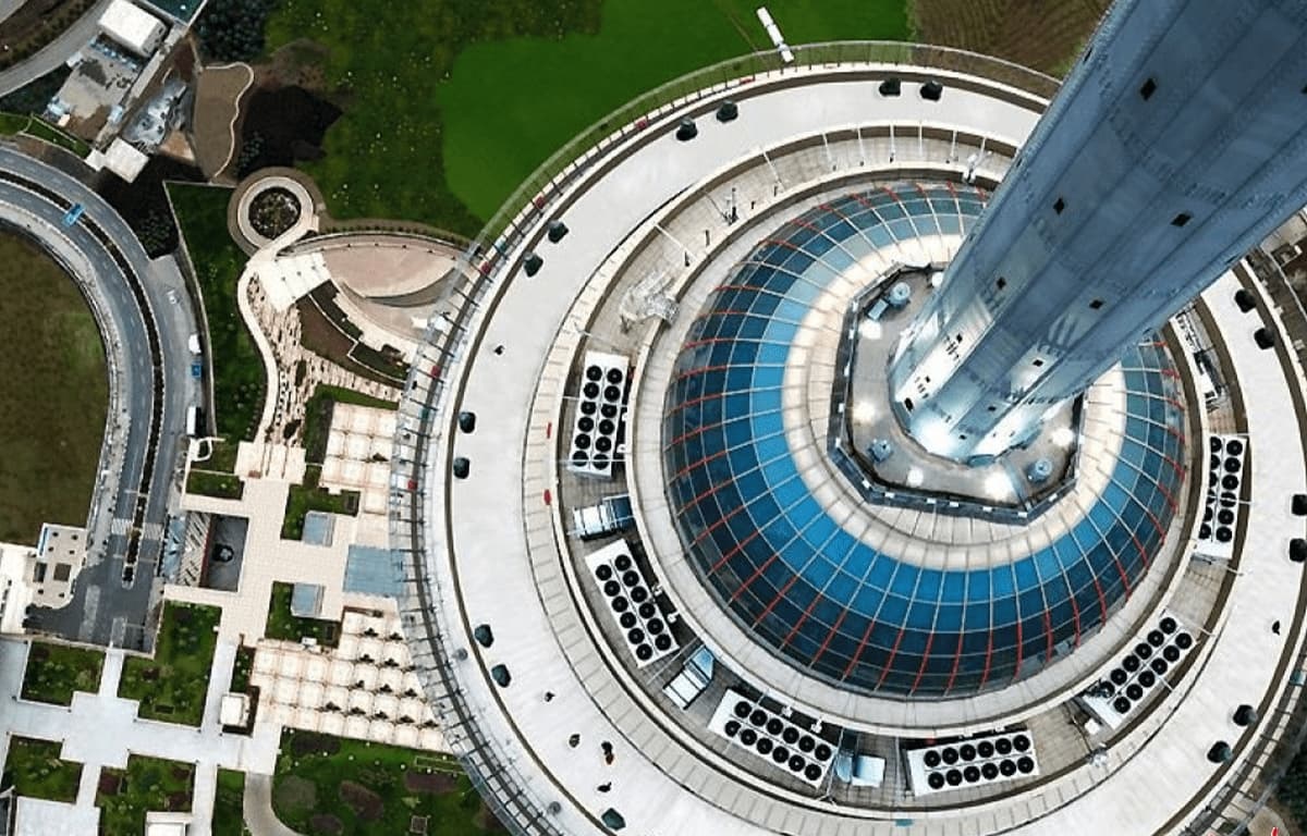 آسانسور برج میلاد تهران | فیلم و عکس داخل آسانسور شیشه ای 2 آسانسور برج میلاد