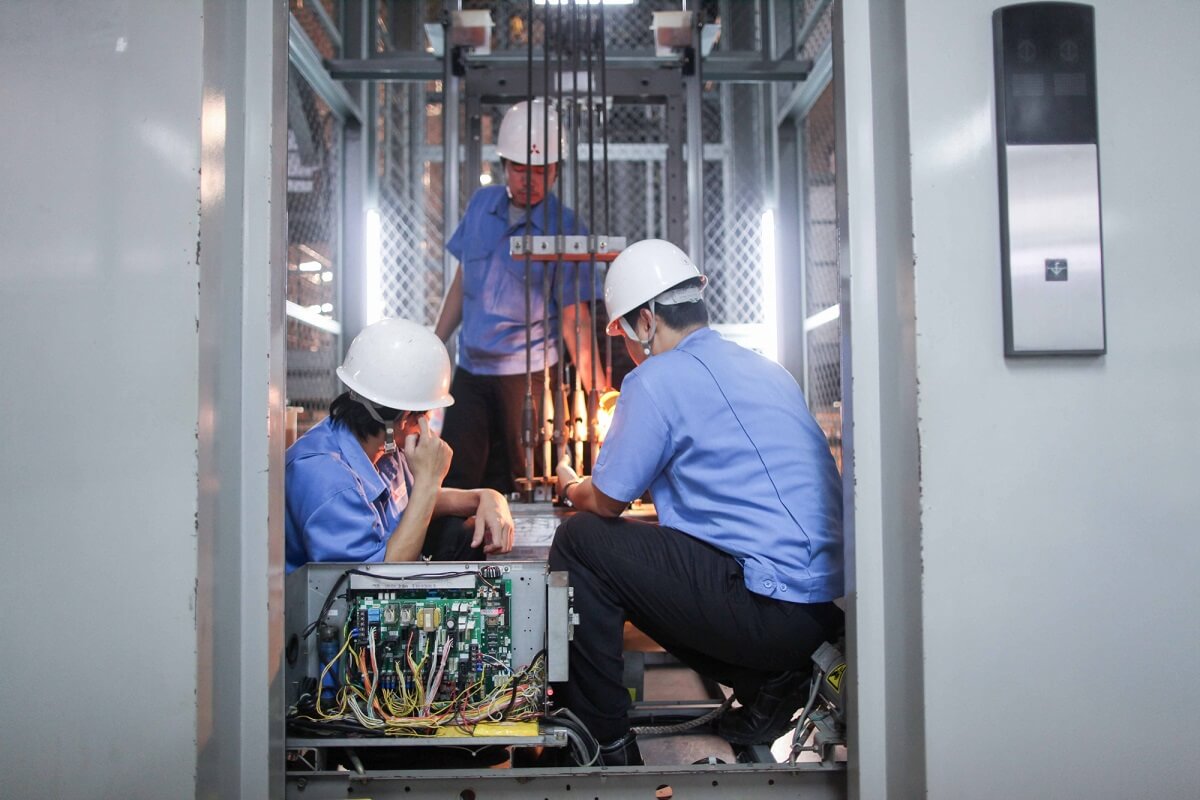 لیست شرکت های تعمیر و نگهداری آسانسور در شرق تهران + آدرس و شماره تماس 3 لیست شرکت های تعمیر و نگهداری آسانسور در شرق تهران